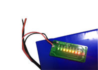 Batería solar de encargo de la luz de calle de 25.6V 10Ah 1S10P LiFePO4 con el indicador de la gasolina del LED